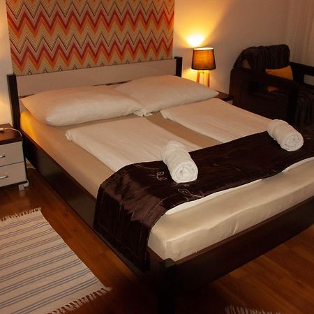 Aquarius Apartman سيغيد المظهر الخارجي الصورة